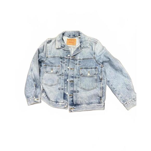 Levi's Other - Levi's Classic Light Wash Denim Jacket Men's, Medium